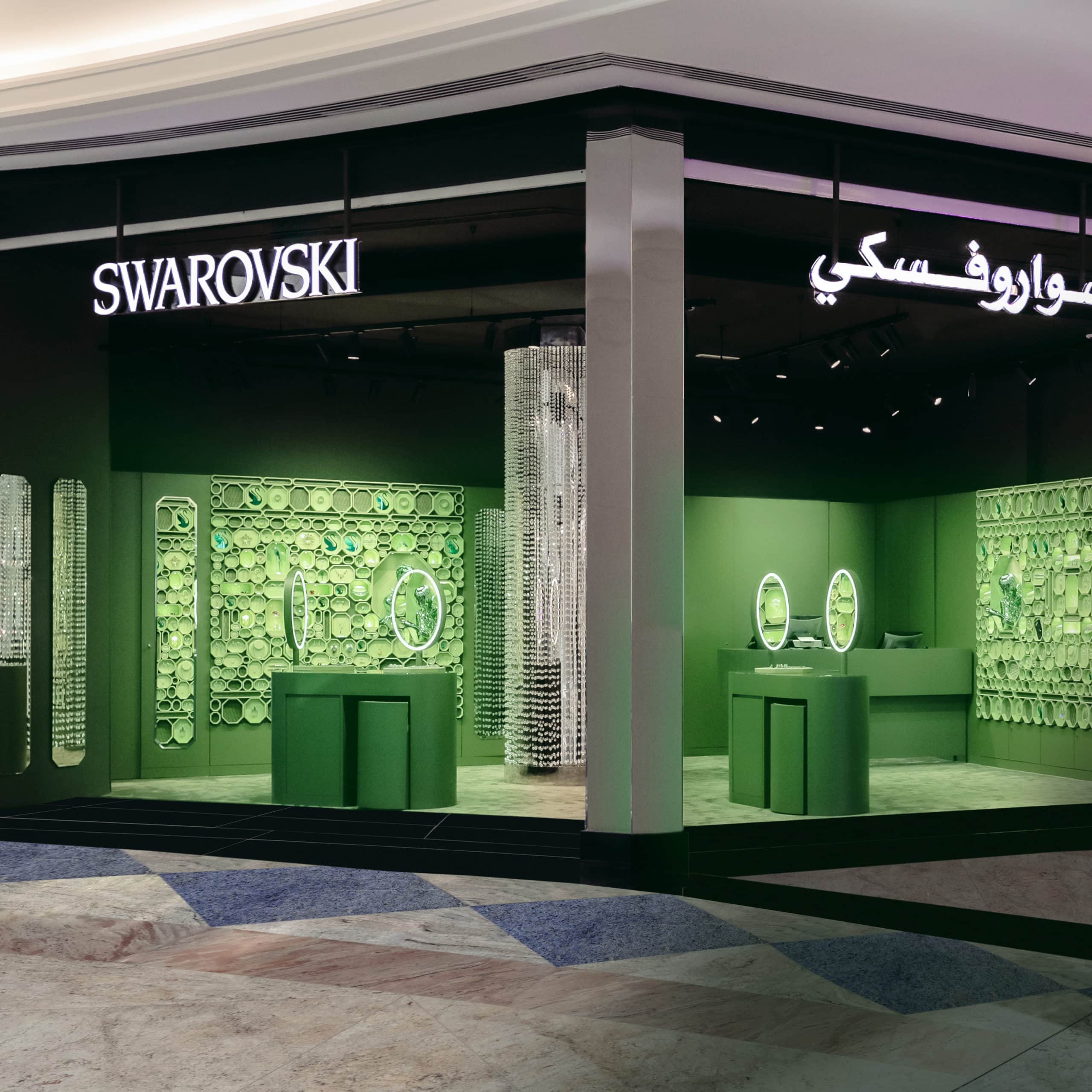 Poner pesadilla Disfrazado The mesmerising Swarovski Instant Wonder store opens at Mall of the  Emirates - Design Middle East