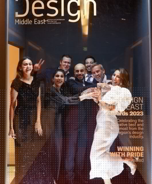 ZKLD uses dramatic lighting effect for an F&B project in Istanbul